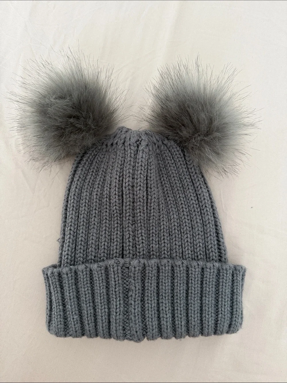Gray Knit Pom Pom Beanie